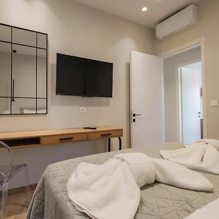 Chic Corfu Town By Marietta Apartment