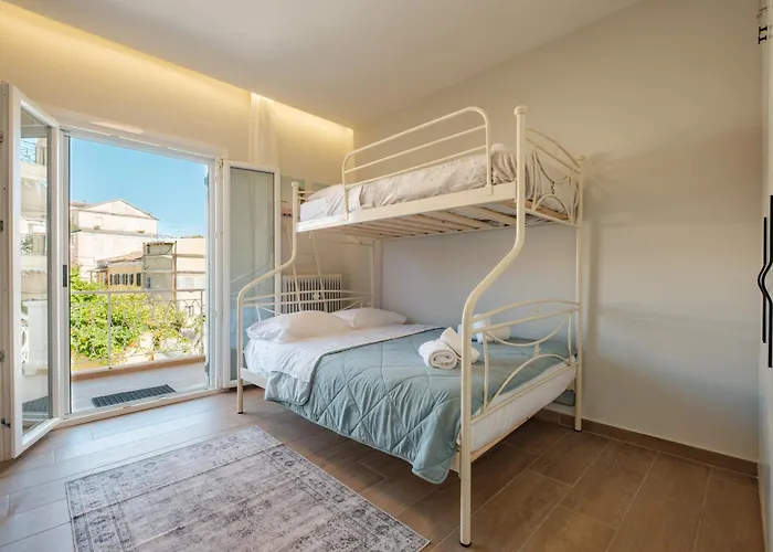 Chic Corfu Town By Marietta 公寓